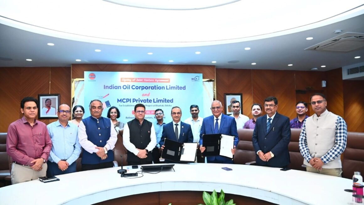 MCPI and IOCL join hands for ₹5,000-Crore Polyester Manufacturing Project in Odisha